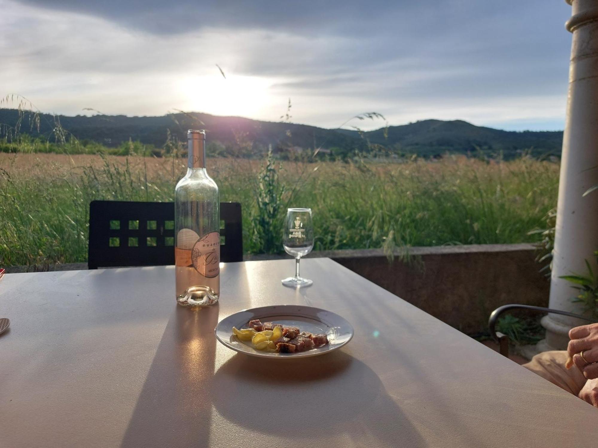 Gites La Musardiere Alba-la-Romaine Eksteriør bilde